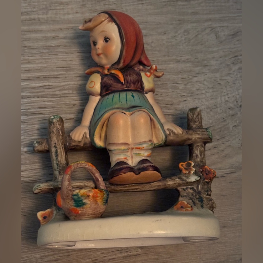 ❤️PRE-OWNED ‘JUST RESTING’ HUMMEL 1938